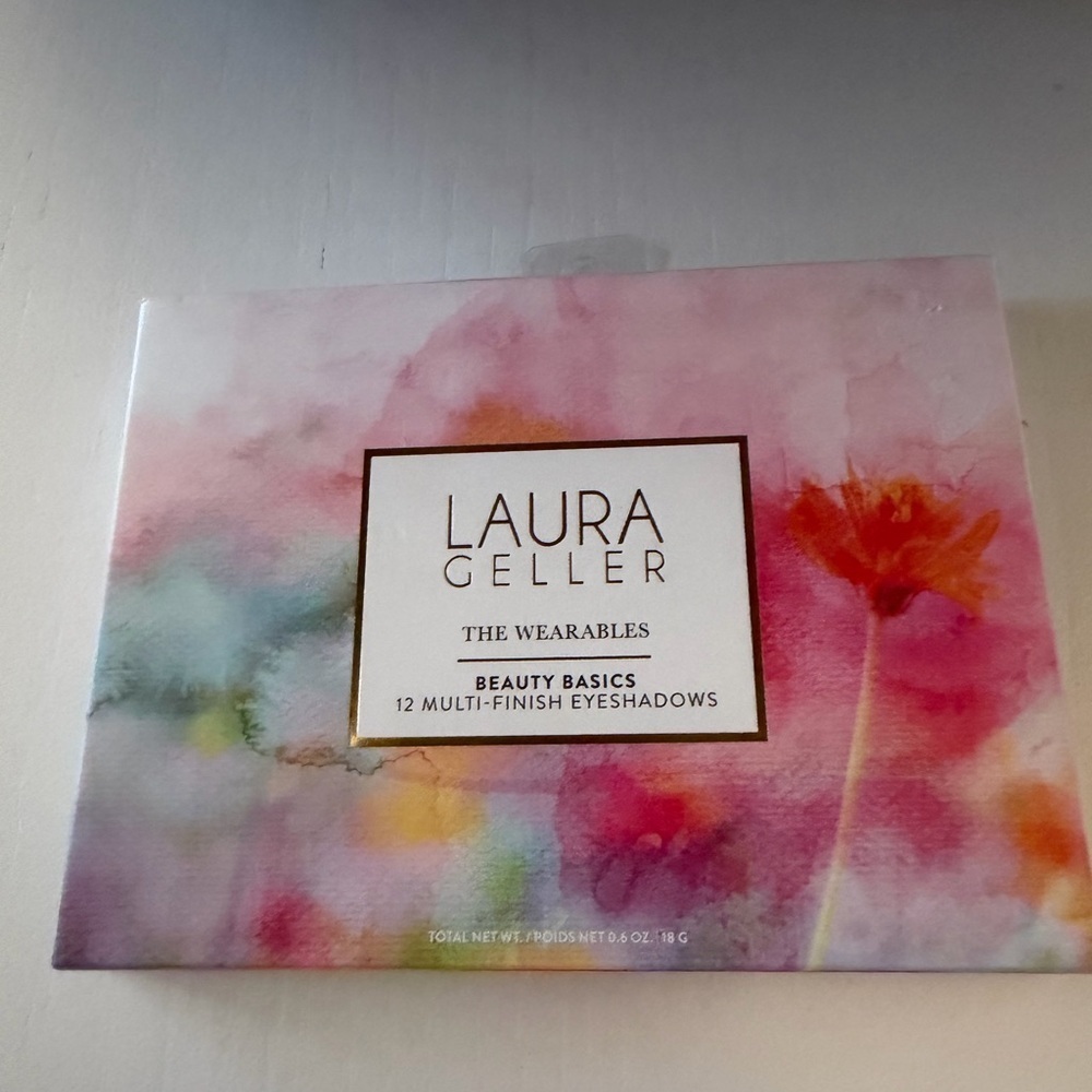 Laura Geller NEW IN BOX Beauty Basics 12 Multi-Finish Eyeshadow Palette